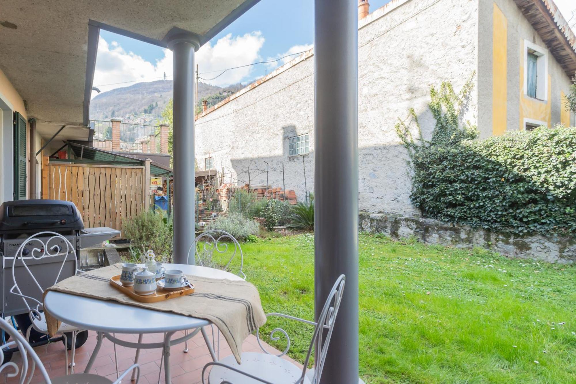 Ponente Balcony & Garden By Rent All Como Gravedona Exterior foto