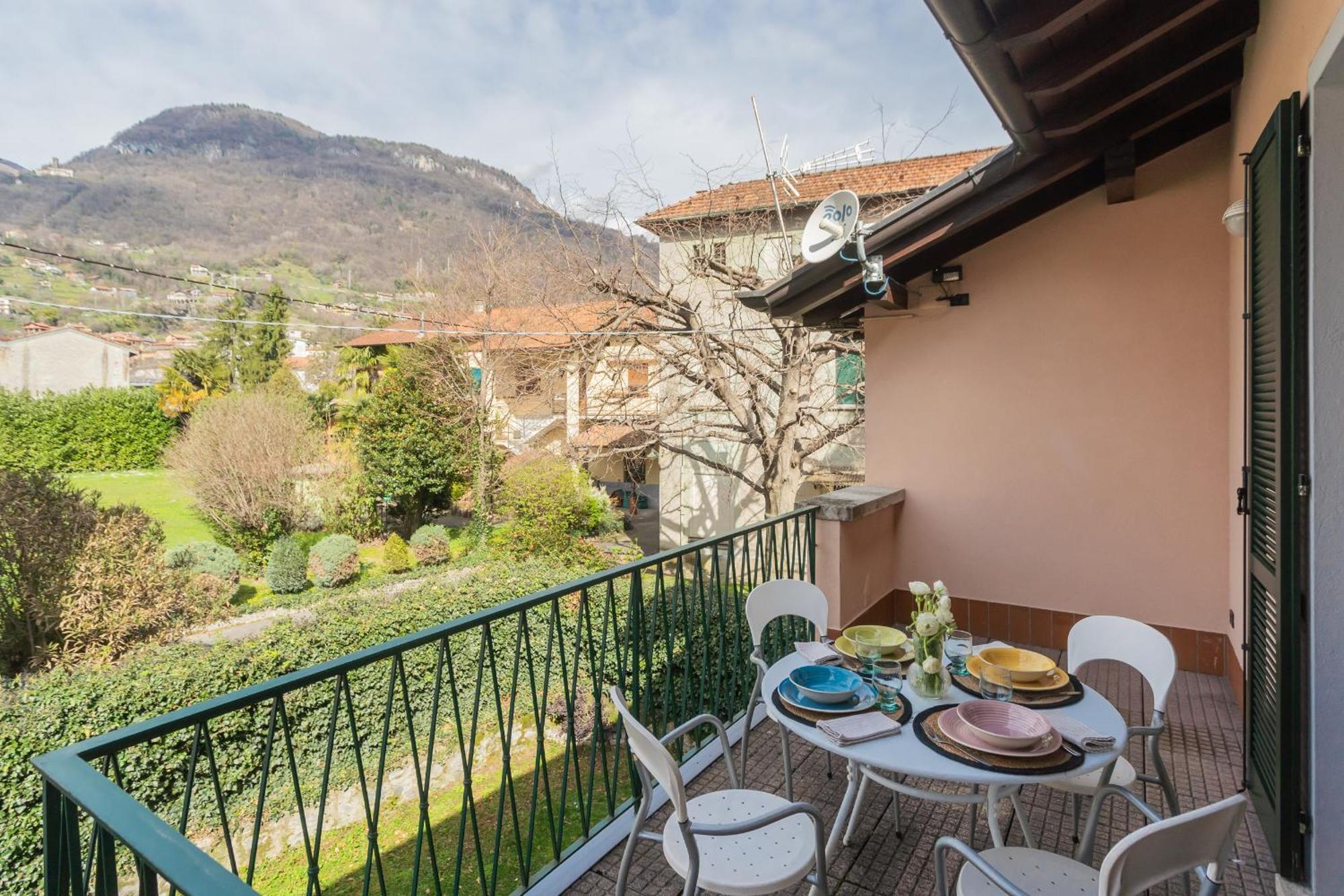 Ponente Balcony & Garden By Rent All Como Gravedona Exterior foto