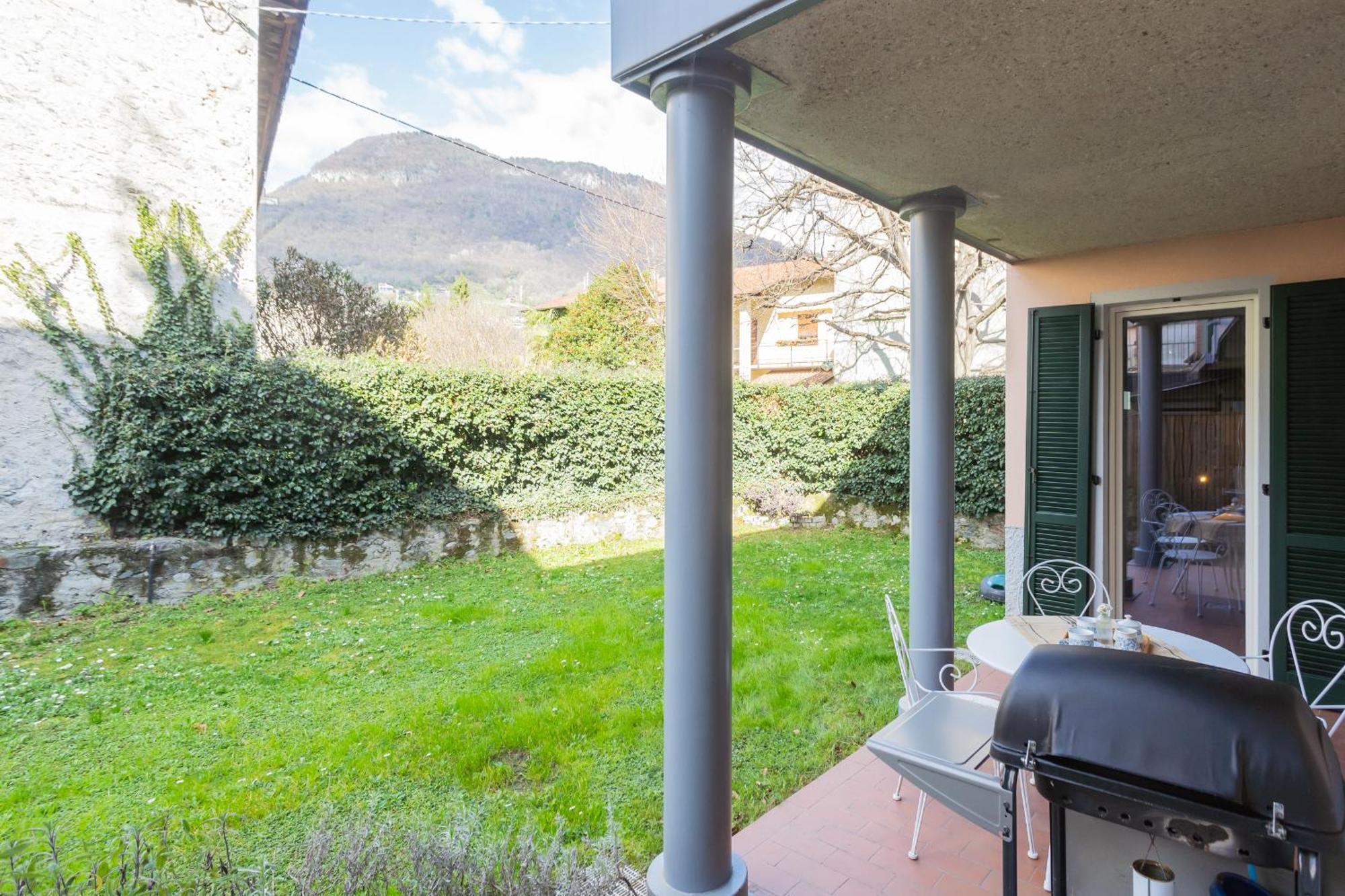 Ponente Balcony & Garden By Rent All Como Gravedona Exterior foto